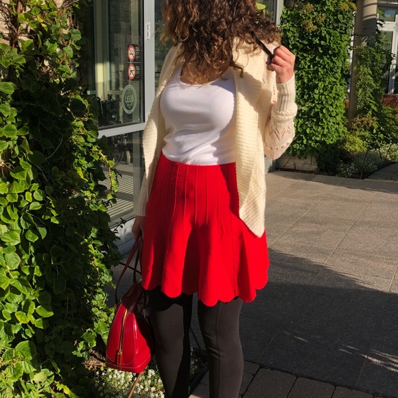 ♦️SALE♦️WOOL Blend cardigan Red Skirt MED BUNDLE - Picture 4 of 8